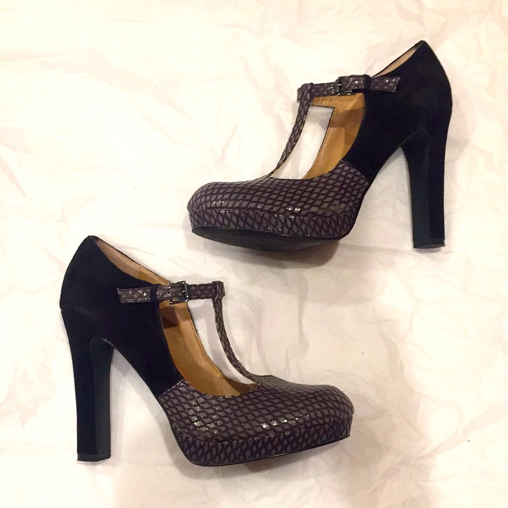 Suede t-strap heels